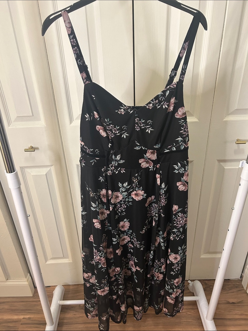 NWT Torrid Black Floral Mesh Bustier Midi Dress Size 0